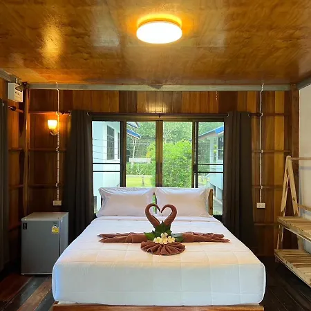 Koh Jum Paradise Resort Exterior photo